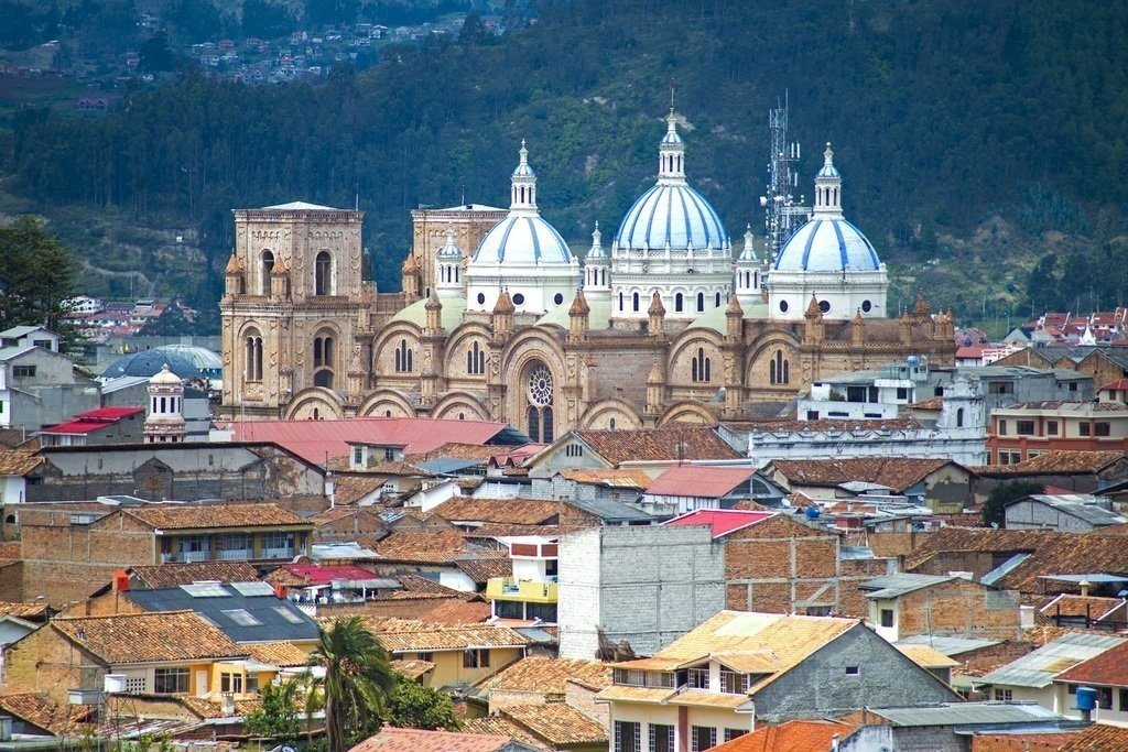 Things to do in Ecuador - have a tour to Cuenca!