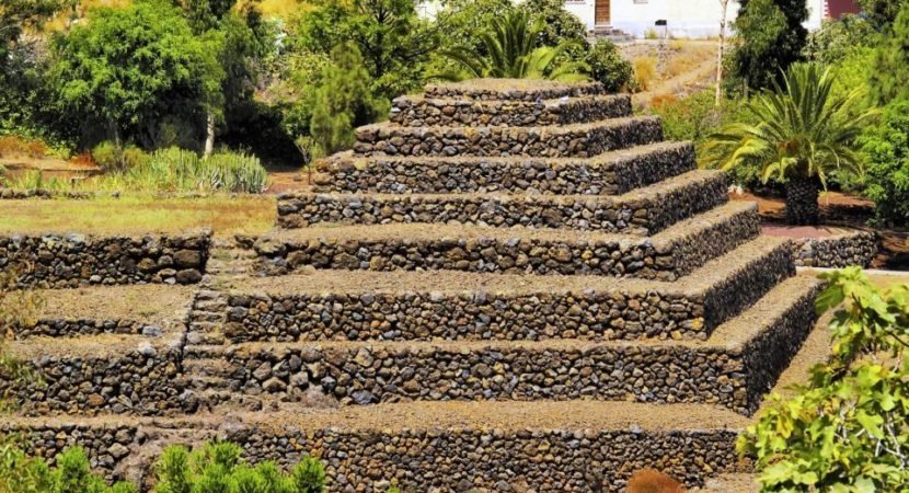Tenerife sightseeing tours - Pyramids of guimar