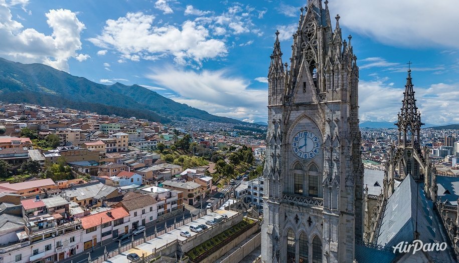 Quito is naturally on the list of things to do in Ecuador!