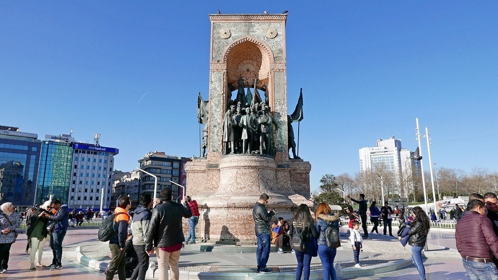 Things to do in Istanbul - Taksim Square