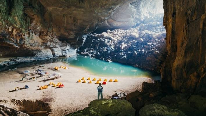 Things to do in Vietnam - Hang Son Doong cave