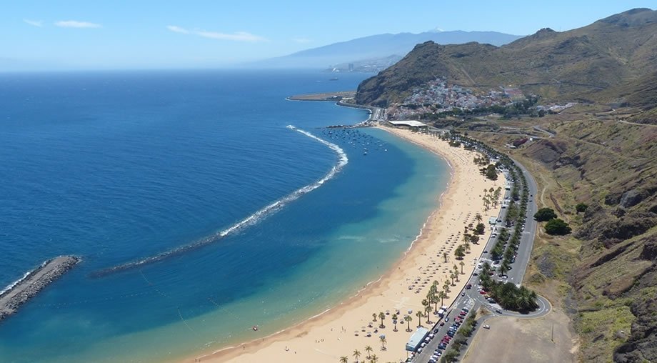 Attractions in Tenerife - Playa de Las Teresitas