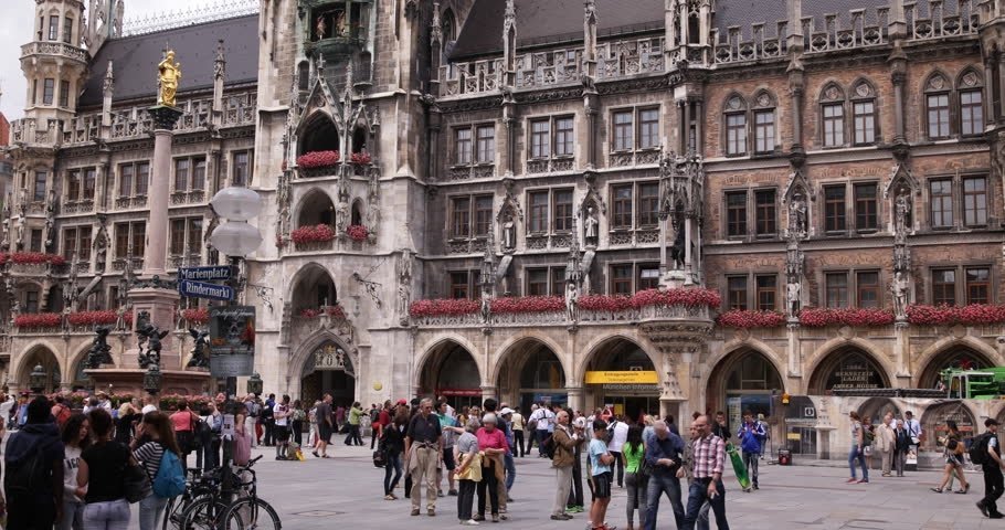 Things to do in Munich - Mariensaule