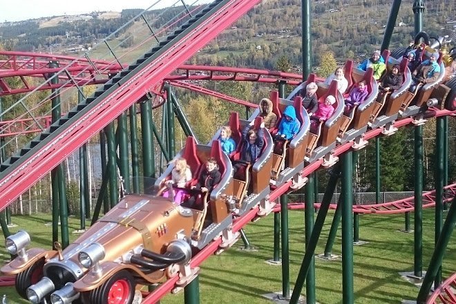 Things to do in Norway - Hunderfossen Amusement Park